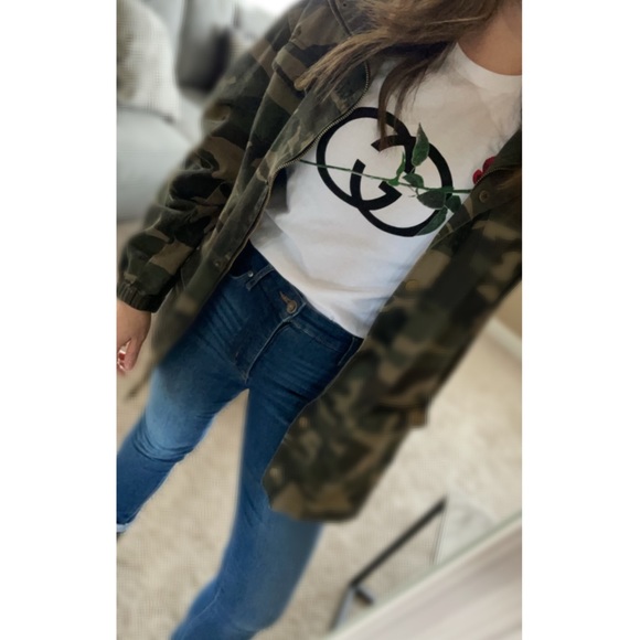 GC ROSE GRAPHIC TEE - Picture 4 of 4